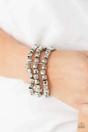 Paparazzi Bracelet ~ Magnetically Maven - Silver